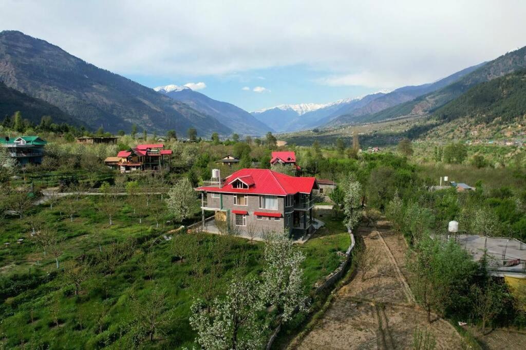 Bnbbuddy Himalayan 3Br Farmstay Wid Lawn Near Manali Exterior photo